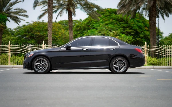 Mercedes C300 (Black), 2020