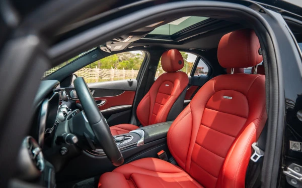 Mercedes C300 (Black), 2020