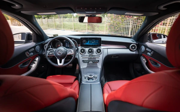Mercedes C300 (Black), 2020