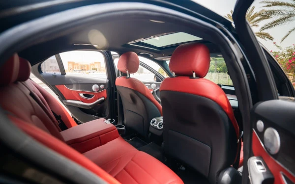 Mercedes C300 (Black), 2020