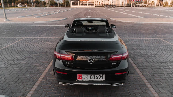 Mercedes E200 (Noir), 2023