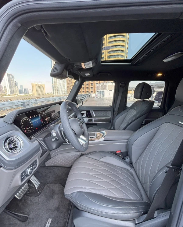 Mercedes G63 (Black), 2025