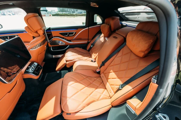 Mercedes Maybach S580 (Nero), 2023