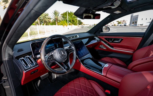 Mercedes S500 (Black), 2021