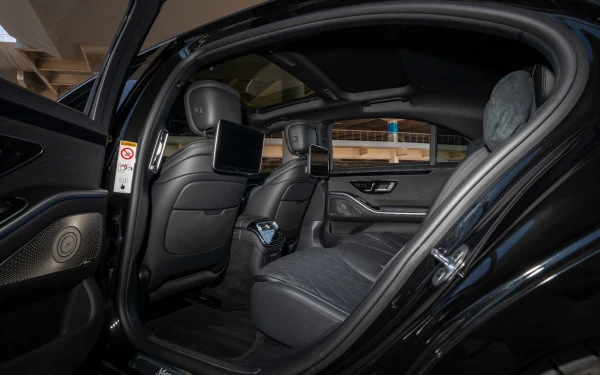 Mercedes S450 Maybach Kit (Black), 2023
