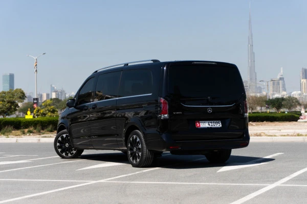 Mercedes V300 Avantgarde Extra Long (Noir), 2025