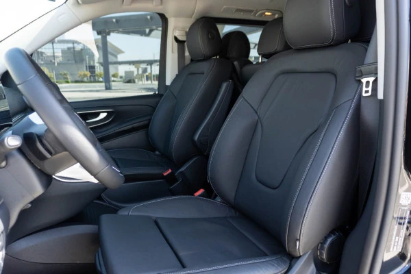 Mercedes V300 Avantgarde Extra Long (Noir), 2025