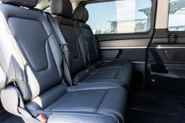Mercedes V300 Avantgarde Extra Long (Noir), 2025