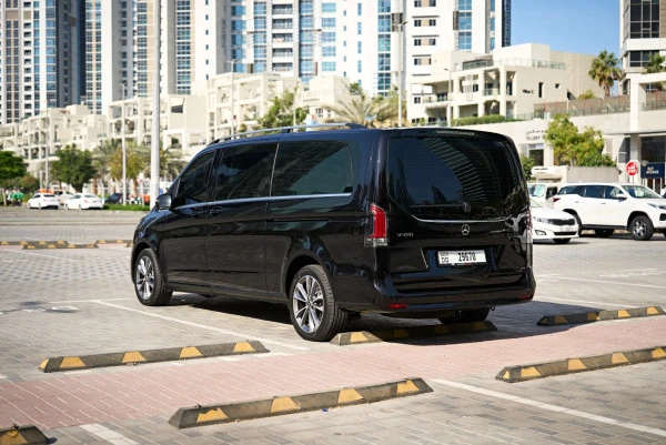 Mercedes V300 Avantgarde Extra Long (Noir), 2025