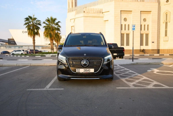 Mercedes V300 Avantgarde Extra Long (Noir), 2025