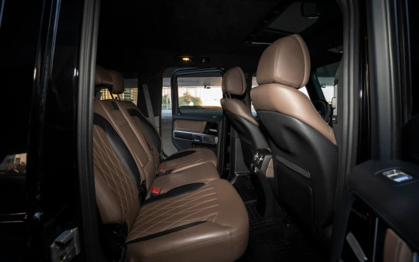 Mercedes V300 Avantgarde Extra Long (Black), 2025