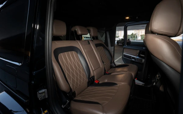 Mercedes V300 Avantgarde Extra Long (Black), 2025