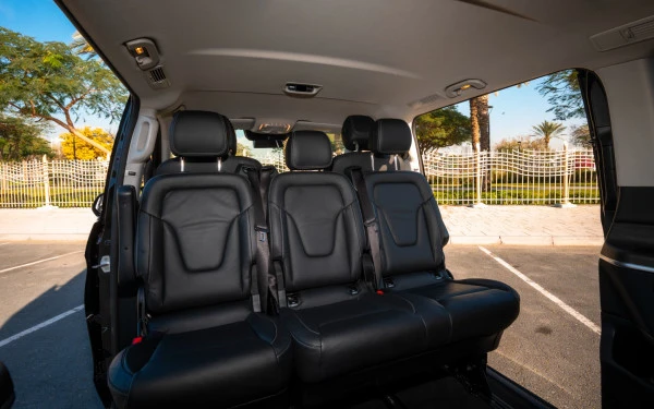 Mercedes V300 Avantgarde Extra Long (Black), 2025