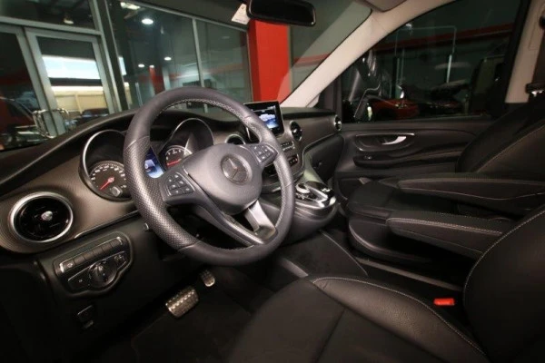 Mercedes V250 (Черный), 2018