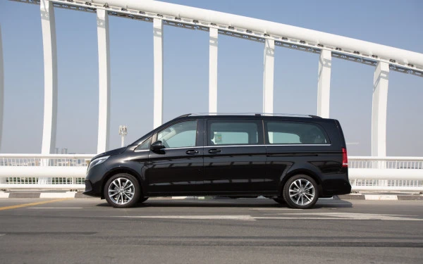 Mercedes V250 (Black), 2023