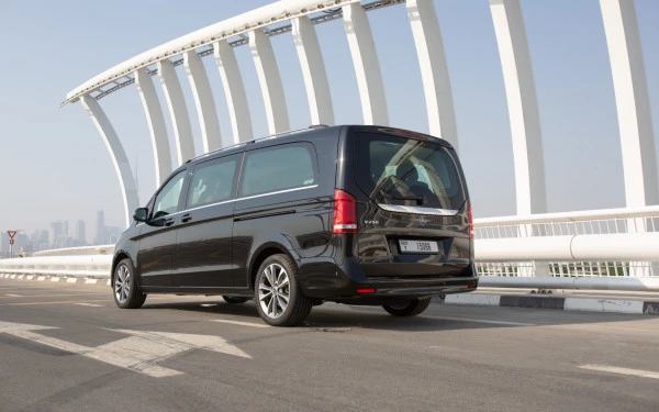 Mercedes V250 (Black), 2023
