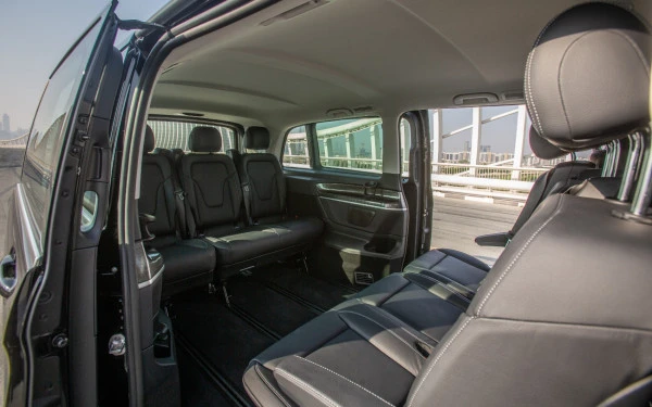 Mercedes V250 (Black), 2023