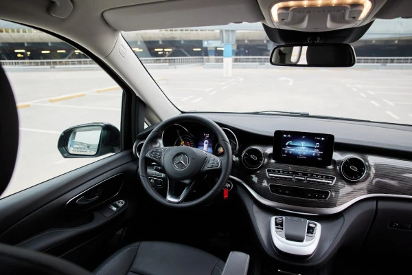 Mercedes V250 (Black), 2023
