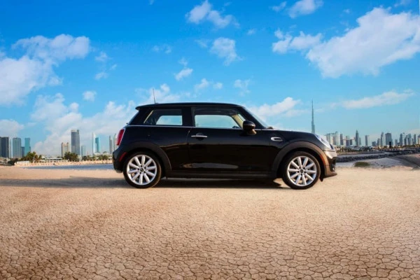 Mini Cooper (Schwarz), 2019