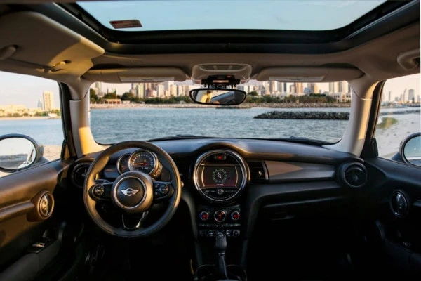 Mini Cooper (Schwarz), 2019