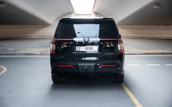 Nissan Patrol Platinum V6 (Черный), 2026