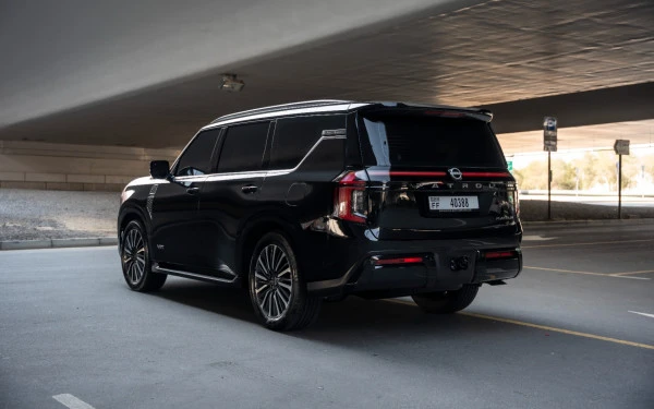 Nissan Patrol Platinum V6 (Черный), 2026