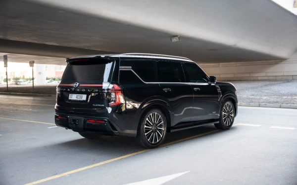 Nissan Patrol Platinum V6 (Черный), 2026