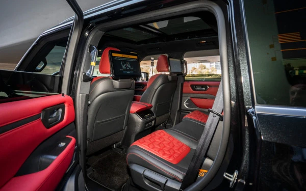 Nissan Patrol Platinum V6 (Черный), 2026