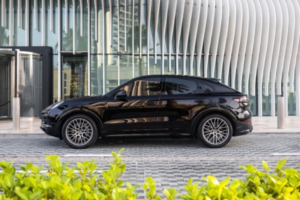 Porsche Cayenne coupe S (Negro), 2022