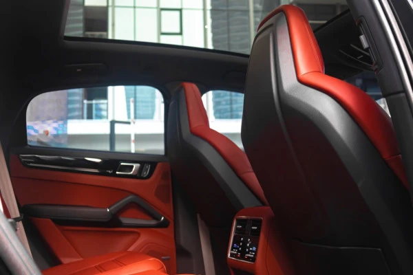 Porsche Cayenne coupe S (Negro), 2022