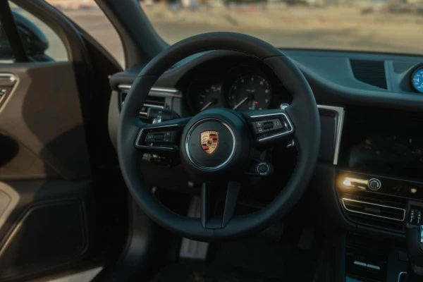 Porsche Macan Platinum (Negro), 2022