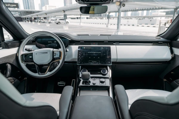 Range Rover Sport NEW SHAPE (Schwarz), 2023