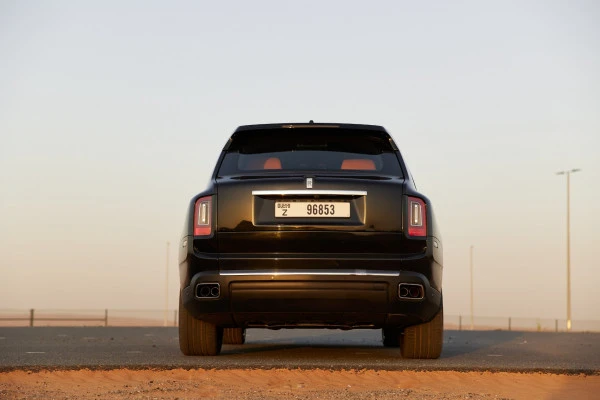 Rolls Royce Cullinan (Black), 2023
