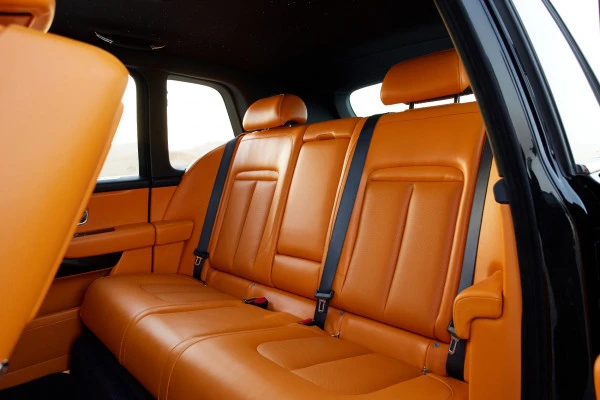 Rolls Royce Cullinan (Black), 2023