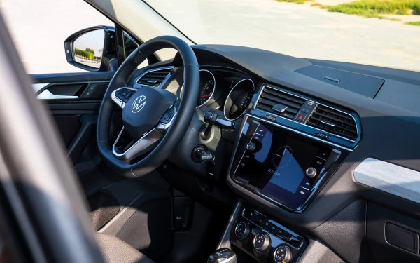 Volkswagen Tiguan (Schwarz), 2025