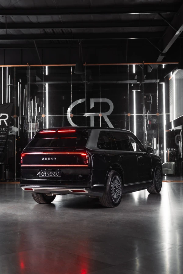 Zeekr 9X (Black), 2025