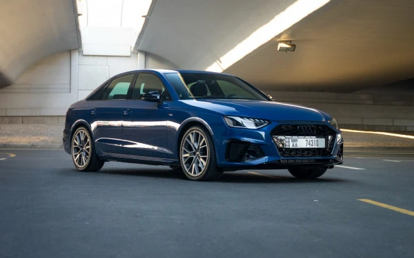 Audi A4 (Синий), 2024