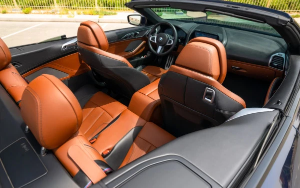 BMW 840i cabrio (Blu Scuro), 2021