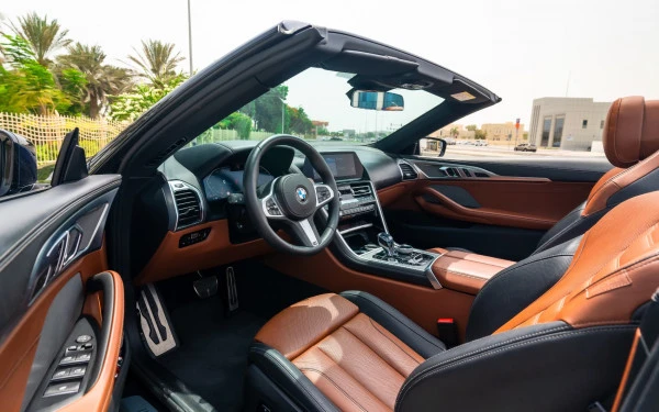 BMW 840i cabrio (Blu Scuro), 2021