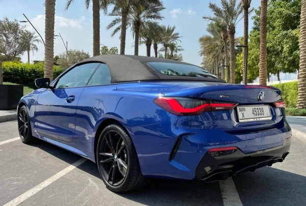 BMW 4 Series, 440i (أزرق), 2021