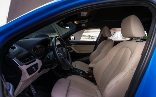 BMW X2 (Blue), 2022