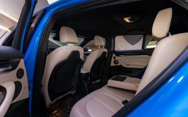 BMW X2 (Blue), 2022