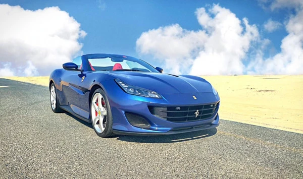 Ferrari Portofino Rosso (Azul), 2020
