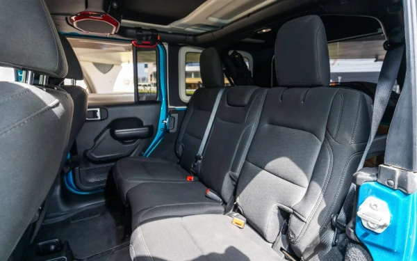 Jeep Wrangler Limited Sport Edition convertible (Blue), 2020