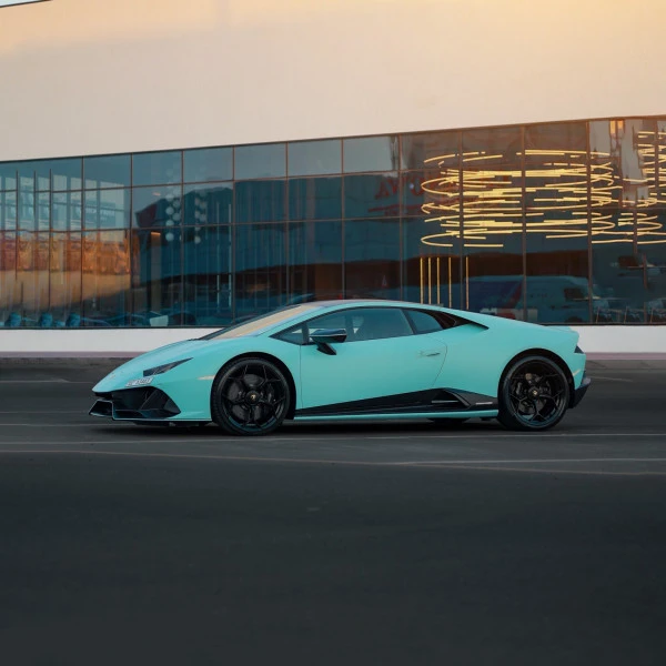 Lamborghini Huracan (Blue), 2021