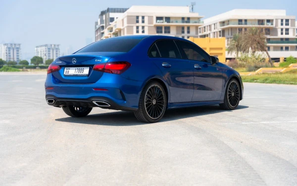 Mercedes A200 (Azul), 2025