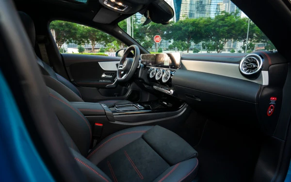 Mercedes CLA200 (Blue), 2026