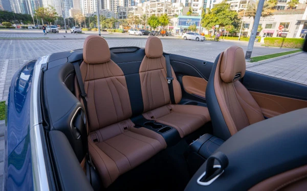 Mercedes CLE 200 AMG cabriolet/convertible (Bleue), 2024