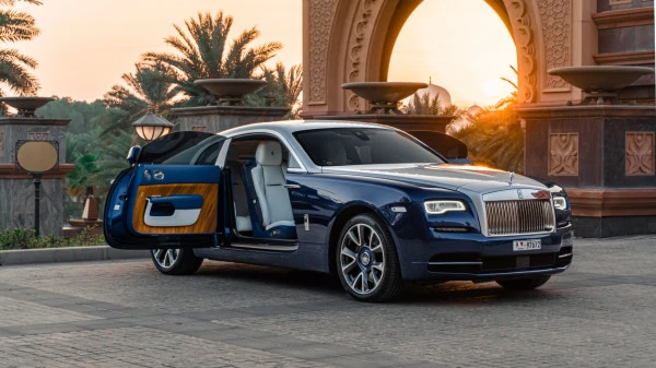 Rolls Royce Wraith (Blu), 2019