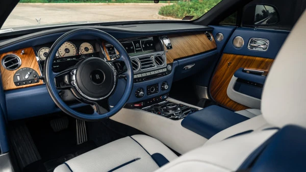 Rolls Royce Wraith (Blu), 2019